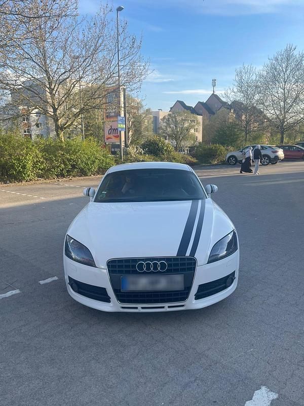 Second-hand Audi TT 180 CP (132 kW) 2000 Alb Coupe