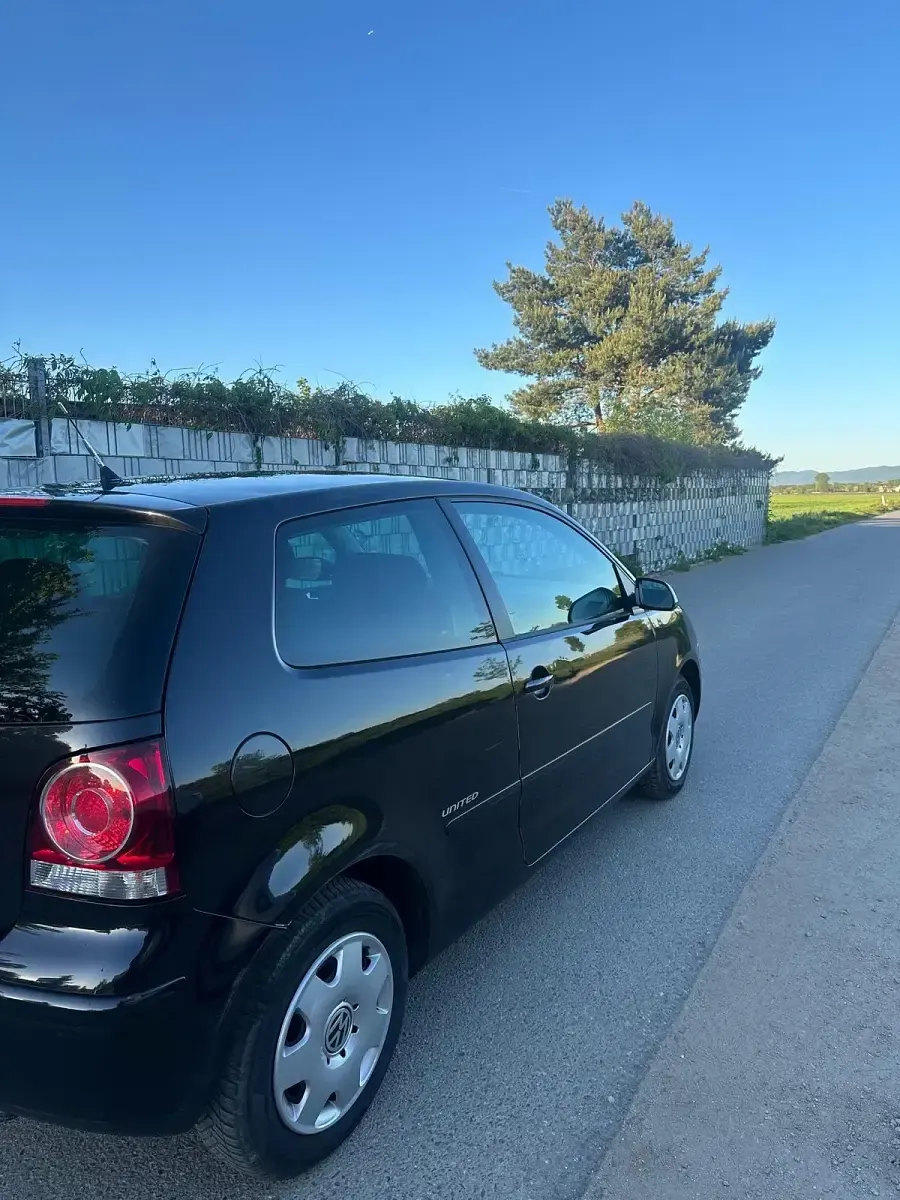 Gebraucht VW Polo 60 PS (44 kW) 2008 Schwarz Kleinwagen