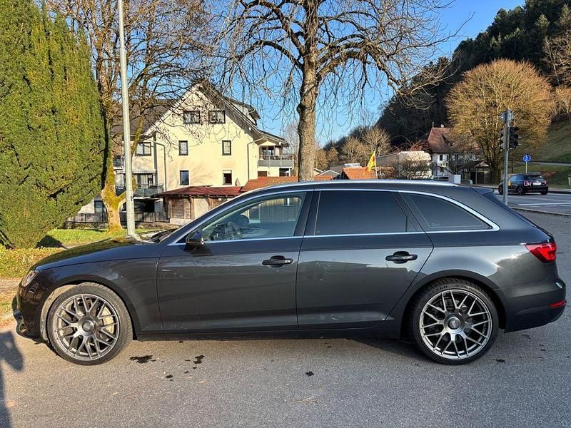 Gebraucht Audi A4 252 PS (185 kW) 2018 Grau Kombi