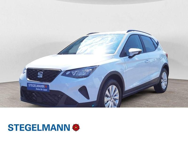 Nevada weiß metallic Gebraucht 2024 Seat Arona Style SUV | 22.780 € (Fairer Preis) - Bild 1/4