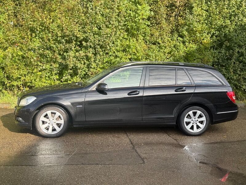 Gebraucht Mercedes C200 136 PS (100 kW) 2012 Schwarz Kombi