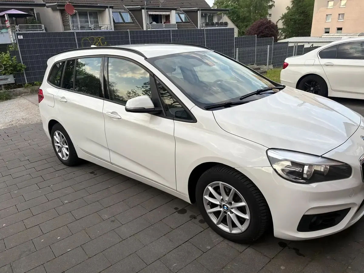 Gebraucht BMW 216 122 PS (89 kW) 2016 Weiß Van / Kleinbus