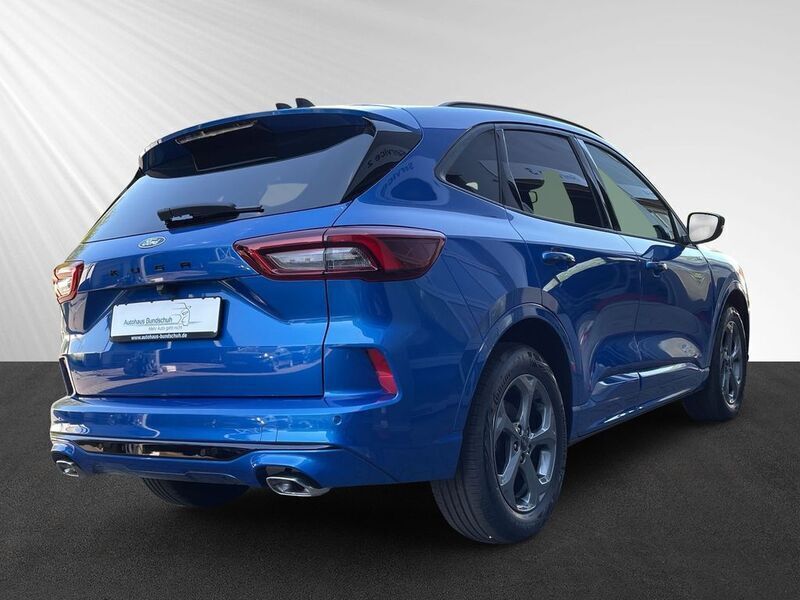 Gebraucht Ford Kuga ST-Line 186 PS (136 kW) 2024 Blau SUV