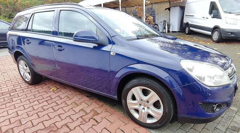 Gebraucht Opel Astra Edition 101 PS (74 kW) 2009 Royal blau (s2) Kombi