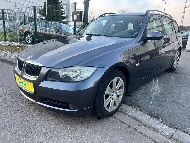 Gebraucht BMW 318 143 PS (105 kW) 2008 Grau Kombi