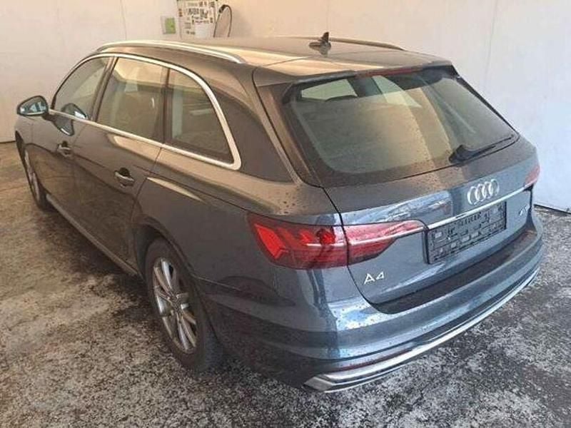 Gebraucht Audi A4 Advanced 204 PS (150 kW) 2020 Grau Kombi