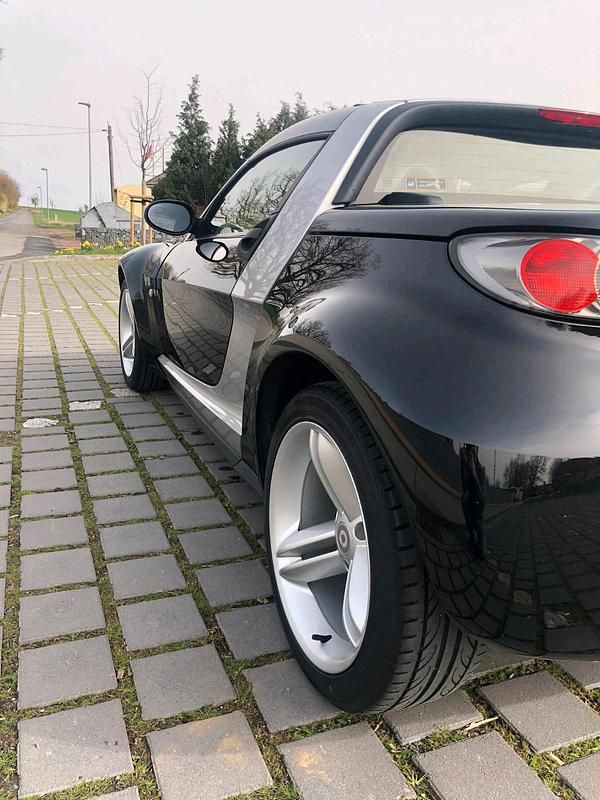 Gebraucht Smart Roadster 82 PS (60 kW) 2004 Schwarz Cabrio