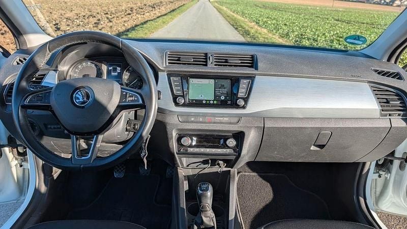 Gebraucht Skoda Fabia Ambition 90 PS (66 kW) 2017 Weiß Kombi