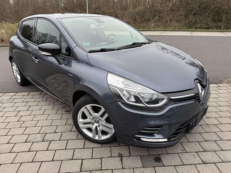 Gebraucht Renault Clio IV 90 PS (66 kW) 2019 Grau Limousine