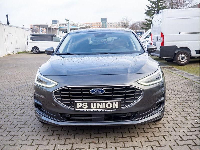 Neu Ford Focus Titanium X 155 PS (114 kW) 2025 Magnetic grau Limousine