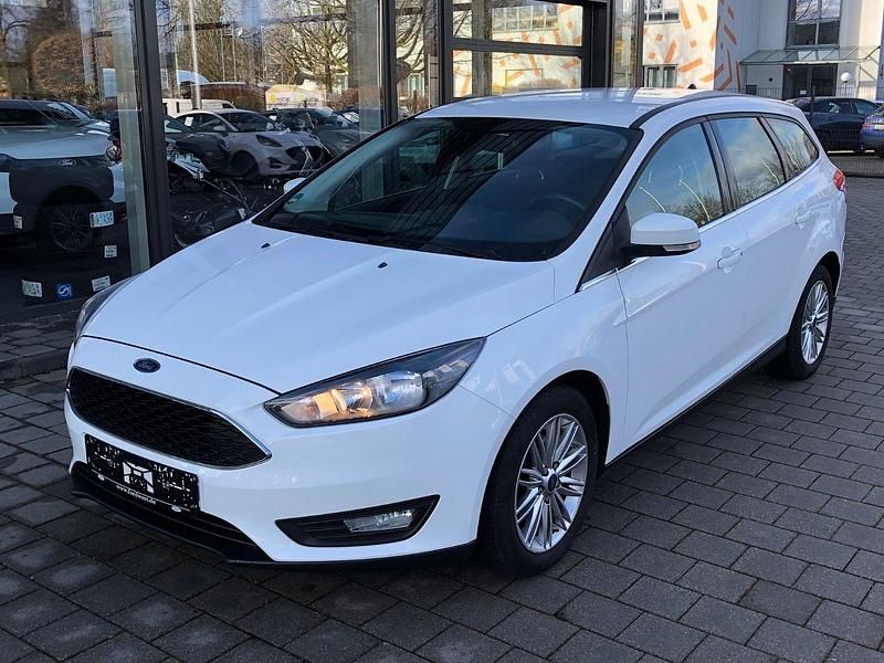 Gebraucht Ford Focus Cool & Connect 101 PS (74 kW) 2018 Weiß Kombi