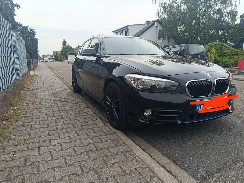 Schwarz Gebraucht 2016 BMW 120 Sport Line Kleinwagen | 12.900 € (Guter Preis) - Bild 1/4