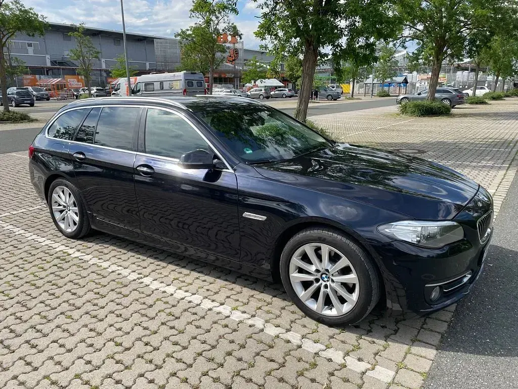 Gebraucht BMW 520 Luxury Line 184 PS (135 kW) 2014 Schwarz Limousine