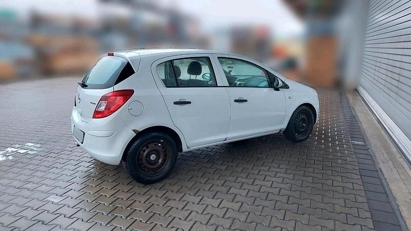 Gebraucht Opel Corsa 125 PS (91 kW) 2009 Weiß Kleinwagen