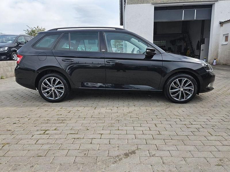 Gebraucht Skoda Fabia 90 PS (66 kW) 2015 Schwarz Kleinwagen