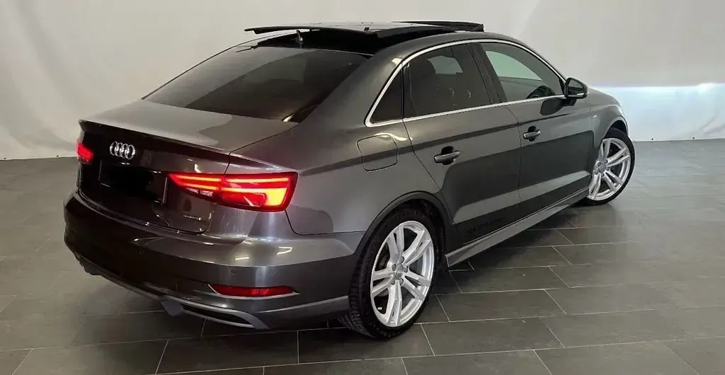 Używany Audi A3 Design 184 KM (135 kW) 2017 Szary Sedan/Limuzyna