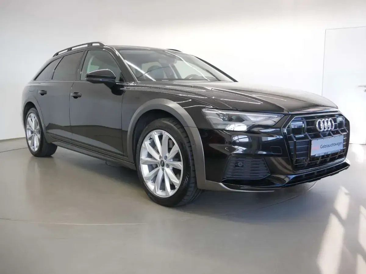 Gebraucht Audi A6 Allroad Ambiente 344 PS (253 kW) 2021 Mythosschwarz metallic Kombi