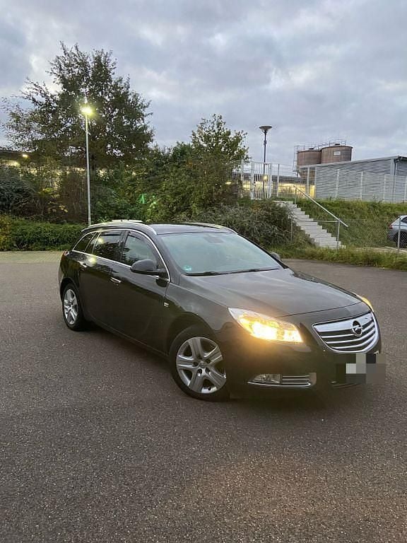 Schwarz Gebraucht 2012 Opel Insignia Edition Kombi | 3.850 € (Guter Preis) - Bild 1/4