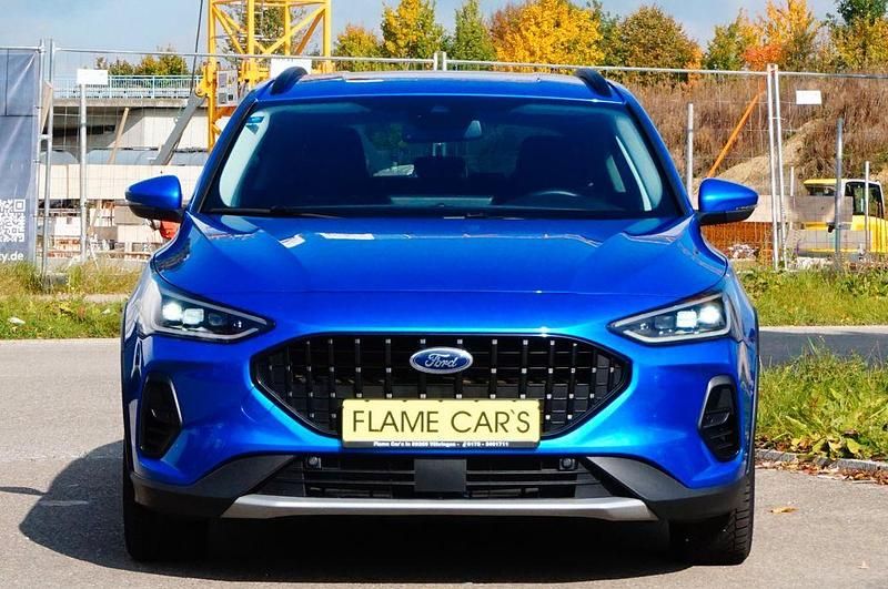 Gebraucht Ford Focus Active X 155 PS (114 kW) 2023 Blau Limousine