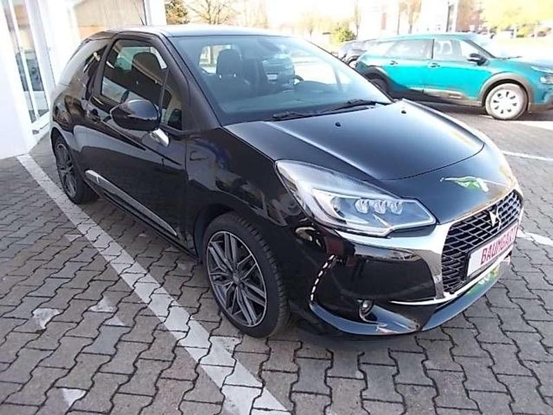 Second-hand Citroën DS3 So Chic 110 CP (80 kW) 2018 Negru Berlinǎ