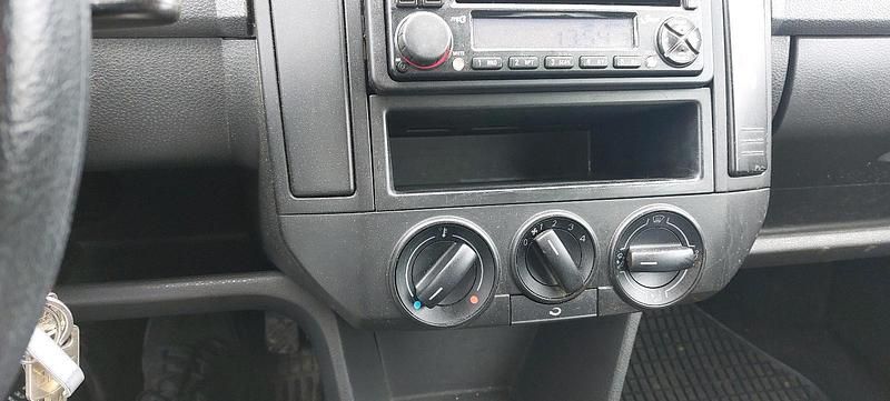 Gebraucht VW Polo 54 PS (39 kW) 2005 Silber Kleinwagen