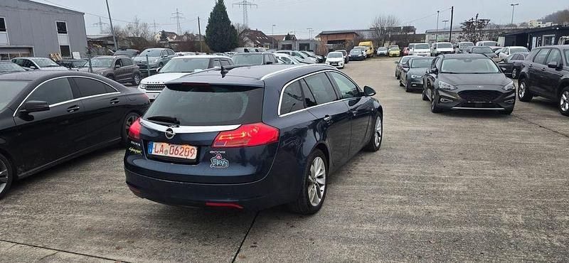 Gebraucht Opel Insignia Innovation 131 PS (96 kW) 2013 Blau Kombi