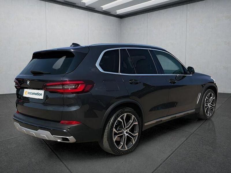 Second-hand BMW X5 xLine 286 CP (210 kW) 2023 Gri SUV