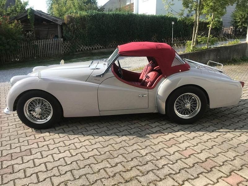 Gebraucht Triumph TR3 101 PS (74 kW) 1958 Grau Cabrio