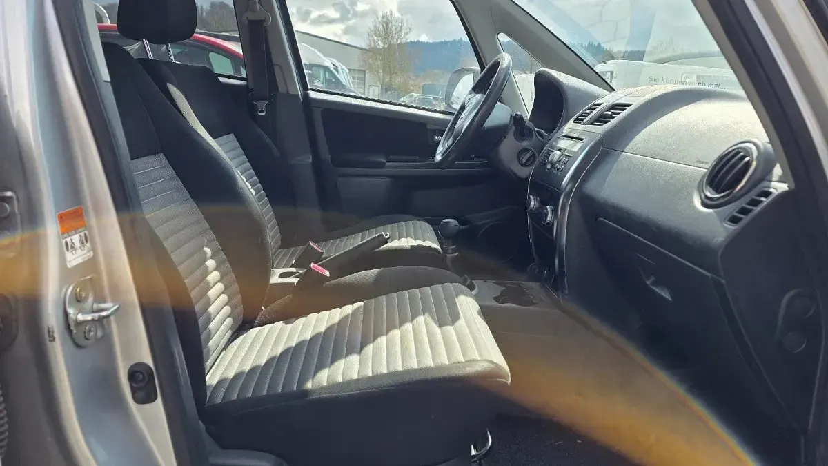 Gebraucht Suzuki SX4 120 PS (88 kW) 2009 Grau Limousine