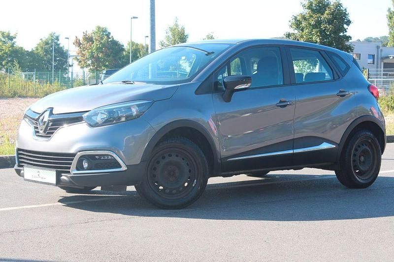 Grau Gebraucht 2017 Renault Captur Experience SUV | 6.490 € (Fairer Preis) - Bild 1/4