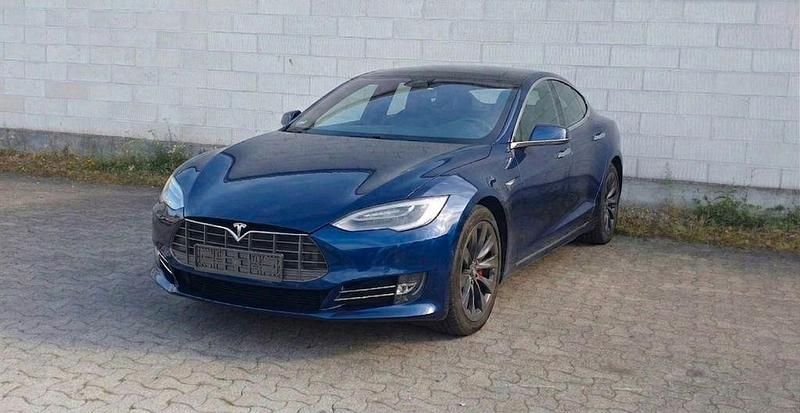 Gebraucht Tesla Model S 559 kW (761 PS) 2019 Blau Kleinwagen