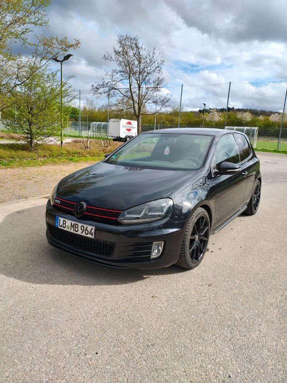 Schwarz Gebraucht 2009 VW Golf VI GTI Limousine | 10.000 € (Etwas zu teuer) - Bild 1/4
