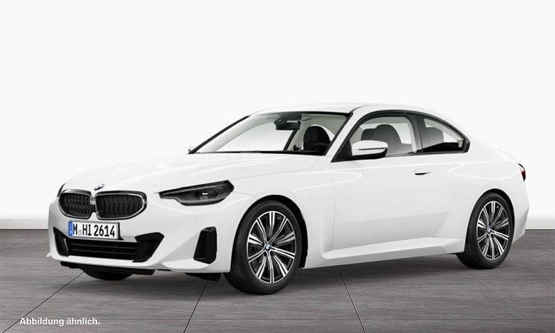 Weiß Gebraucht 2024 BMW 218 Efficient Dynamics Coupé | 32.990 € (Fairer Preis) - Bild 1/3