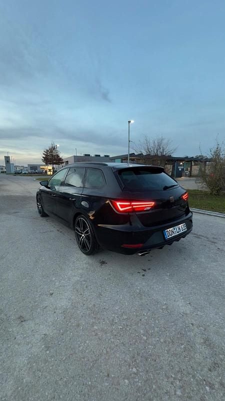 Gebraucht Seat Leon ST 4Drive 300 PS (220 kW) 2019 Schwarz Kombi