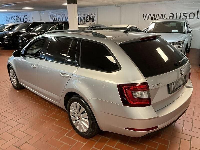 Gebraucht Skoda Octavia 2019 Silber