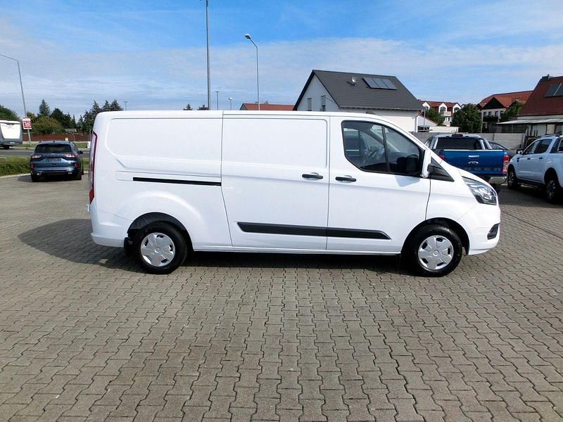 Gebraucht Ford Transit Custom Trend 131 PS (96 kW) 2021 Frostweiß Van