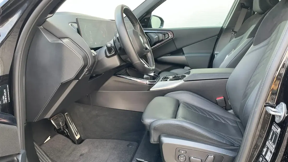 Gebraucht BMW X3 Comfort Edition 190 PS (139 kW) 2024 Saphirschwarz metallic SUV