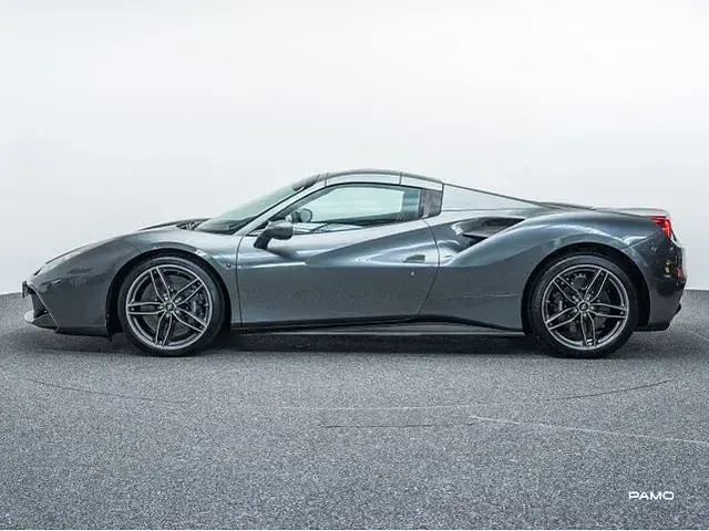 Second-hand Ferrari 488 670 CP (492 kW) 2017 Gri Cabrio