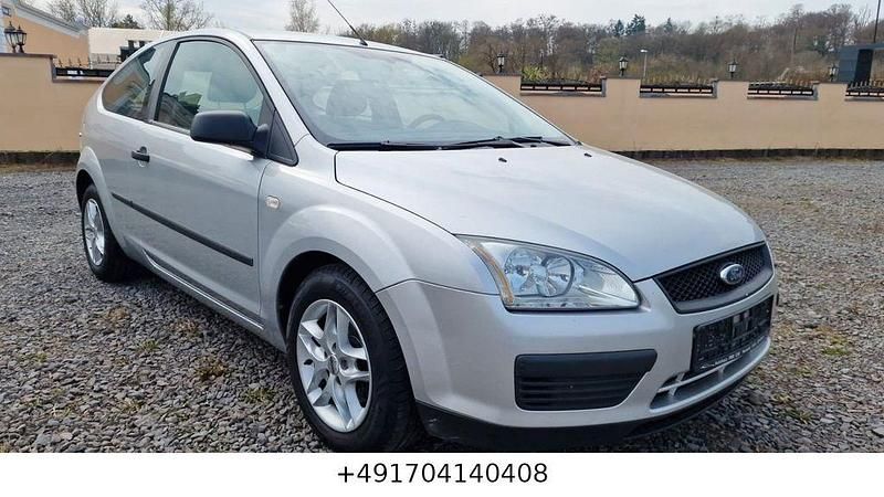 Gebraucht Ford Focus 101 PS (74 kW) 2005 Silber Limousine