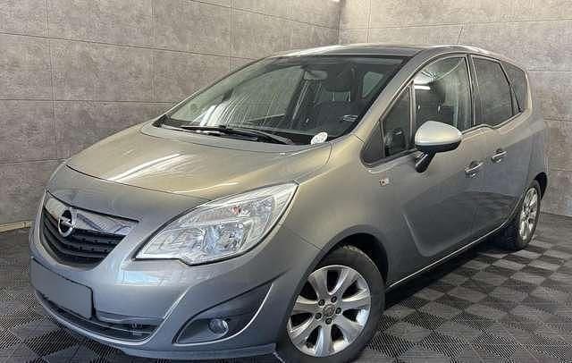 Grau Gebraucht 2011 Opel Meriva Edition Van / Kleinbus | 2.480 € (Guter Preis) - Bild 1/1