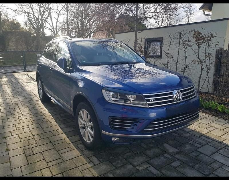 Blau Gebraucht 2017 VW Touareg SUV | 22.900 € (Superpreis) - Bild 1/2
