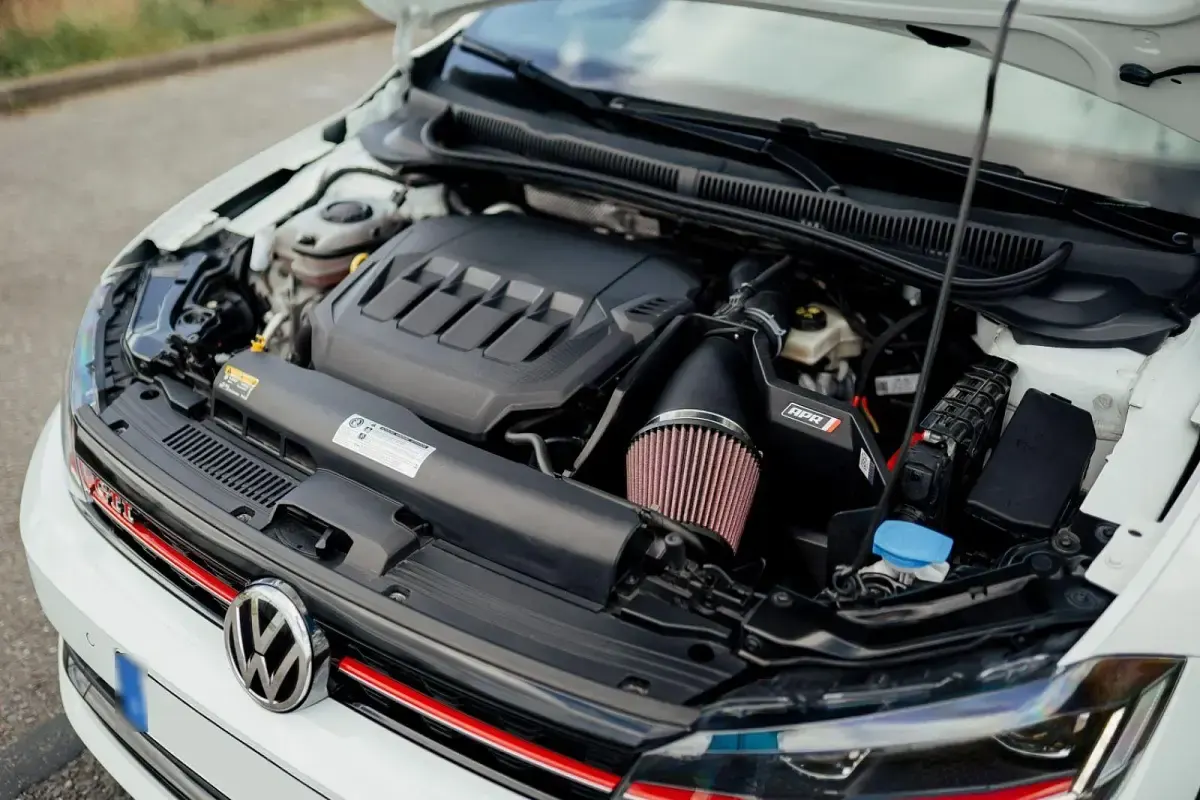 Second-hand VW Polo GTI 220 CP (161 kW) 2020 Alb Hatchback