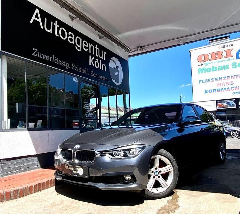 Grau Gebraucht 2017 BMW 318 Advantage Limousine | 15.490 € (Fairer Preis) - Bild 1/4