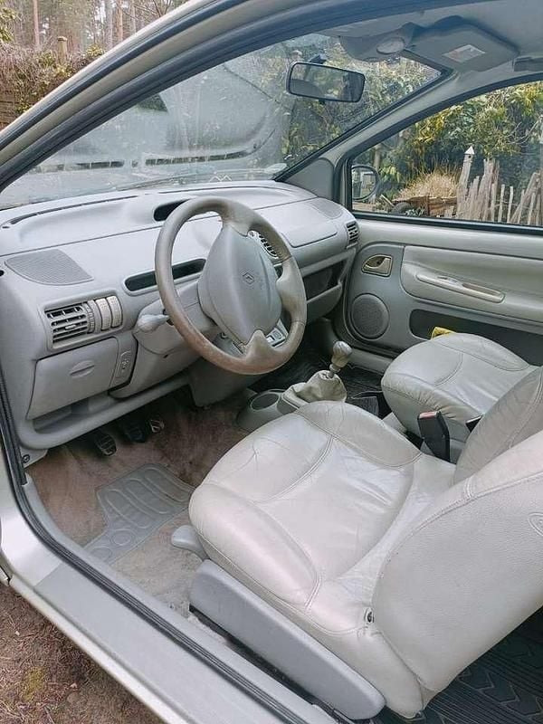 Gebraucht Renault Twingo Initiale 75 PS (55 kW) 2002 Andere farben Kleinwagen