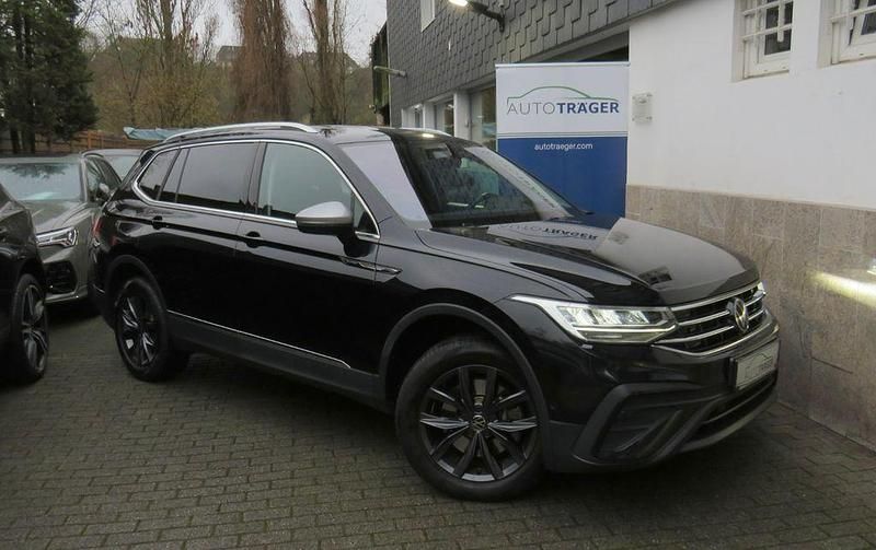 Schwarz Gebraucht 2022 VW Tiguan Allspace Life SUV | 34.990 € (Guter Preis) - Bild 1/4
