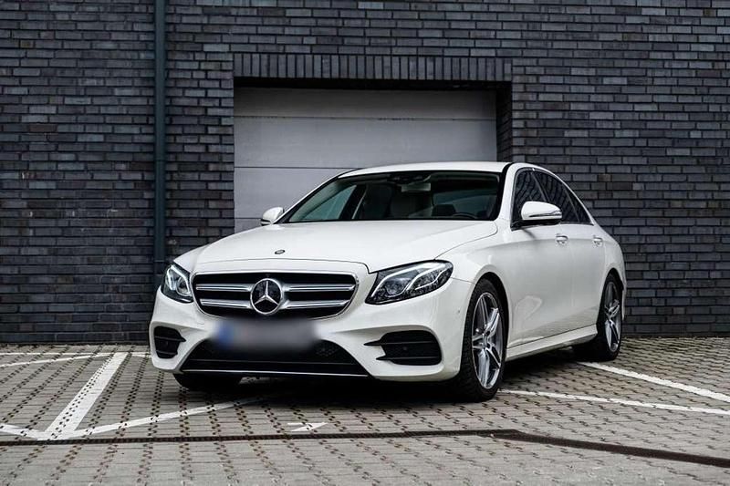 Usata Mercedes E350 258 CV (189 kW) 2017 Bianco Berlina