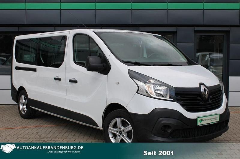 Second-hand Renault Trafic Expression 125 CP (91 kW) 2016 Alb Monovolum