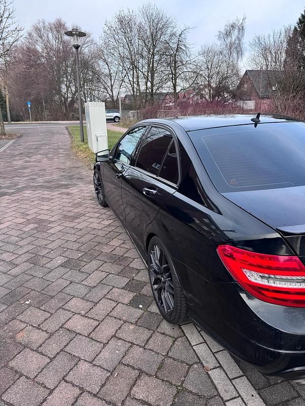 Gebraucht Mercedes C200 AMG line 184 PS (135 kW) 2012 Schwarz Limousine