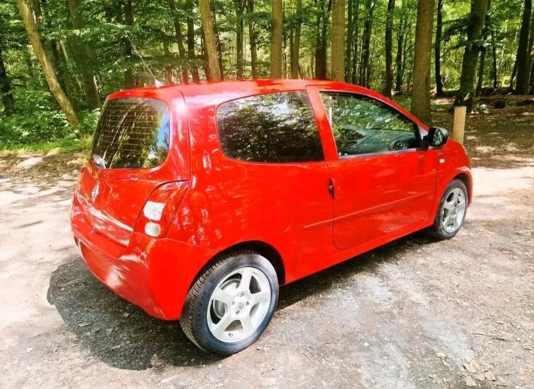 Gebraucht Renault Twingo 70 PS (51 kW) 2011 Rot Kleinwagen