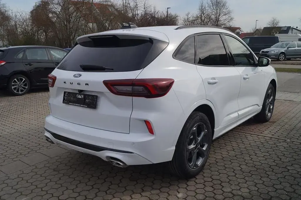 Neu Ford Kuga ST-Line 186 PS (136 kW) 2026 Frostweiß SUV